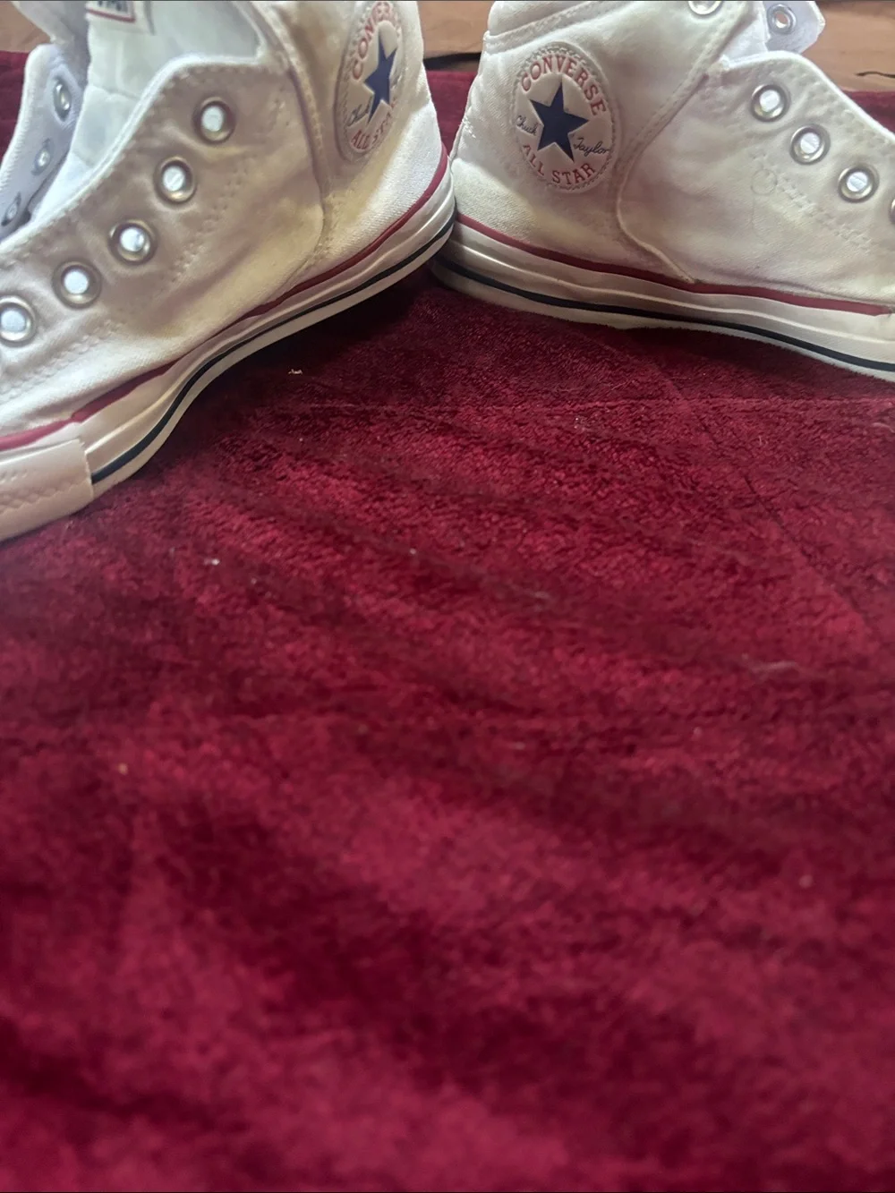 Converse men White High-Top Sneakers with Red Trim
